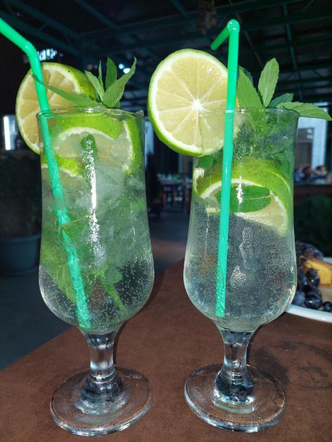Green Terrace Кобулети Екстериор снимка